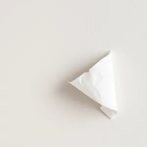 Jak odkleić taśmę dwustronną ze ściany